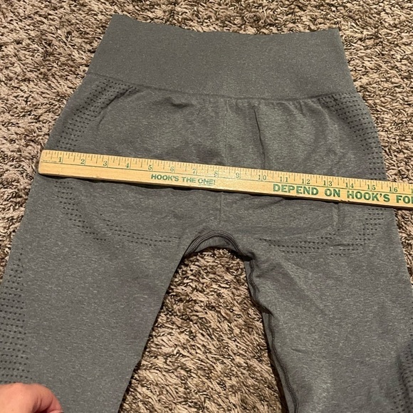 Gymshark Women's Vita Seamless 2.0 Leggings Grey full length compression - Picture 8 of 9